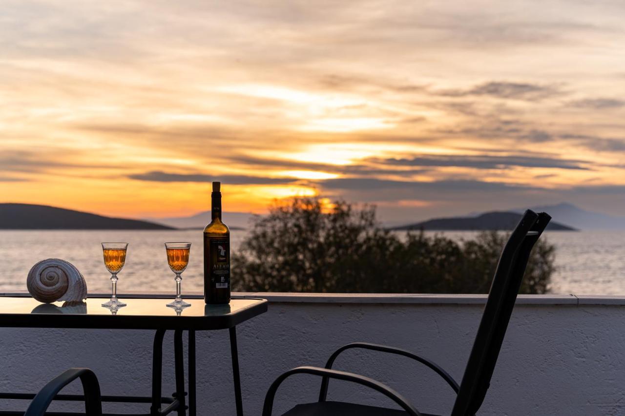 Appartement Ο Μόλος à Marmari  Extérieur photo